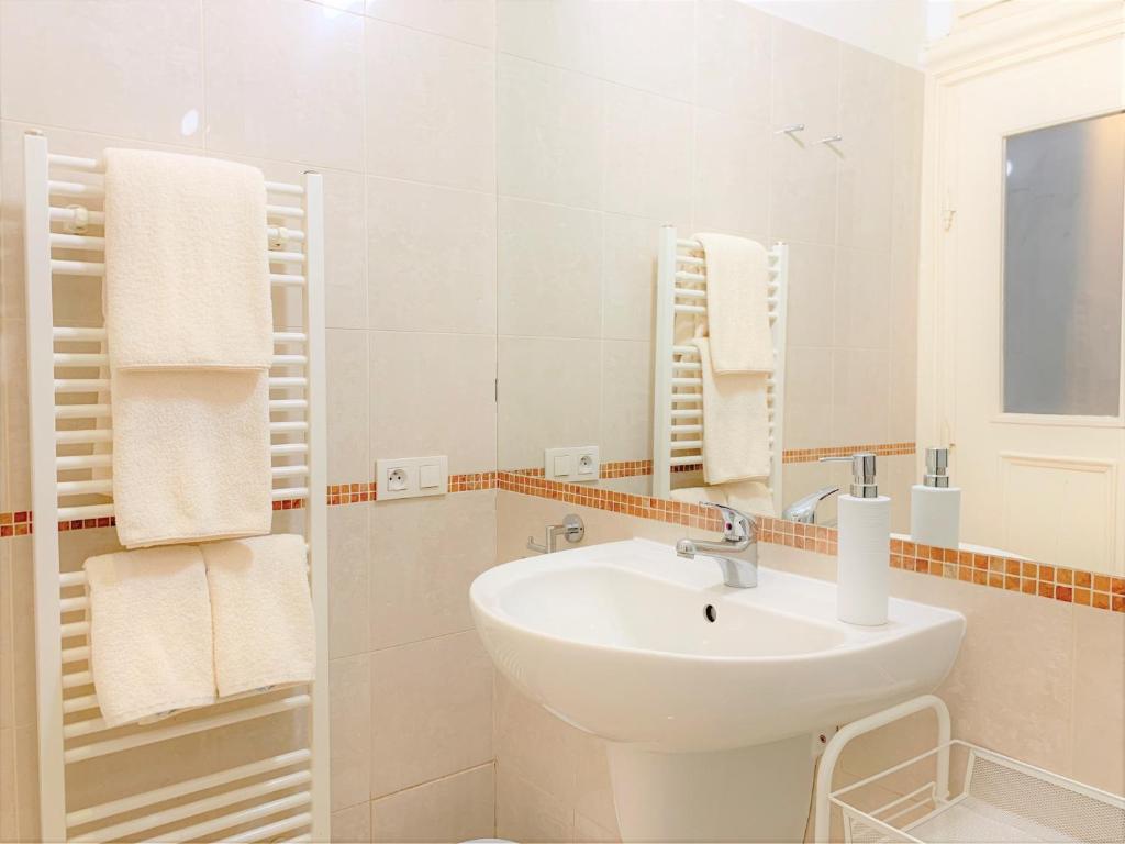 Двухместный (Двухместный номер с 1 кроватью и гидромассажной ванной) отеля Small Luxury Palace Residence, Прага