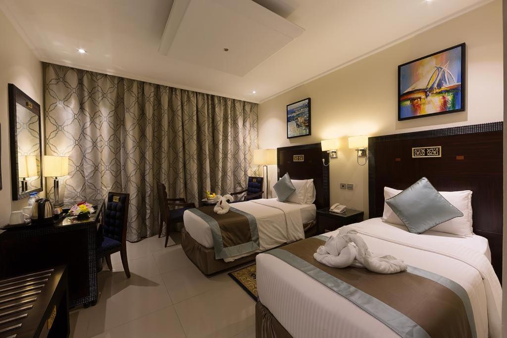Двухместный (Двухместный номер с 2 отдельными кроватями) отеля Smana Hotel Al Raffa, Дубай