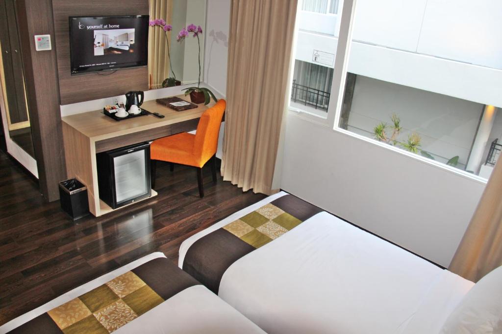Двухместный (Двухместный номер Делюкс с 1 кроватью или 2 отдельными кроватями) отеля b Hotel Bali & Spa, Денпасар