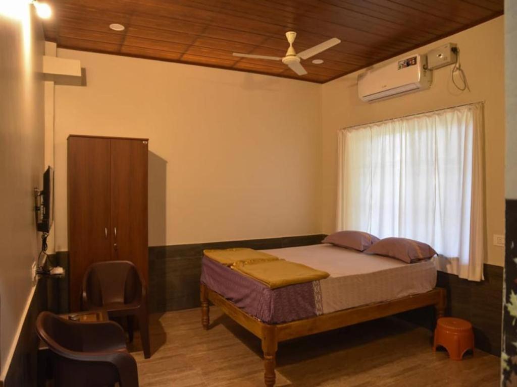 Двухместный (Стандартный двухместный номер с 1 кроватью) отеля STAYMAKER Hotel Ashokavana, Гокарна