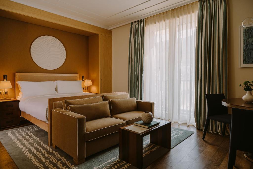 Двухместный (Номер Делюкс Aqua с 1 кроватью размера «king-size») отеля Regent Porto Montenegro, Тиват
