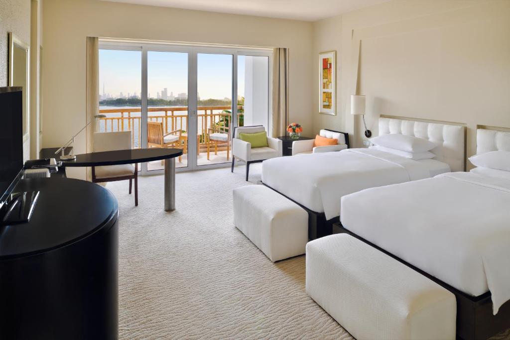 Трехместный (Двухместный номер Park с 2 отдельными кроватями) отеля Park Hyatt Dubai, Дубай