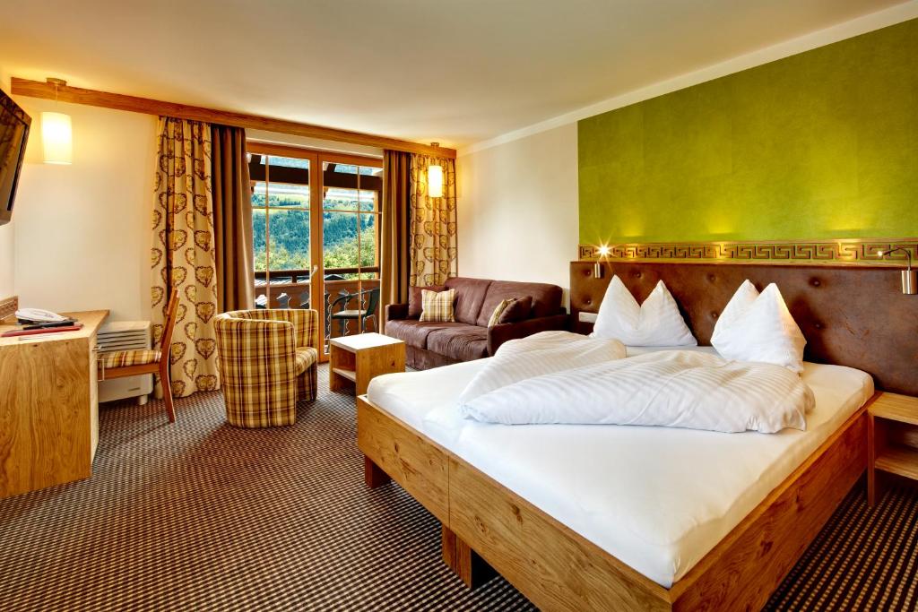 Двухместный (Улучшенный двухместный номер с 1 кроватью) отеля Romantikhotel Zell am See, Целль-ам-Зе