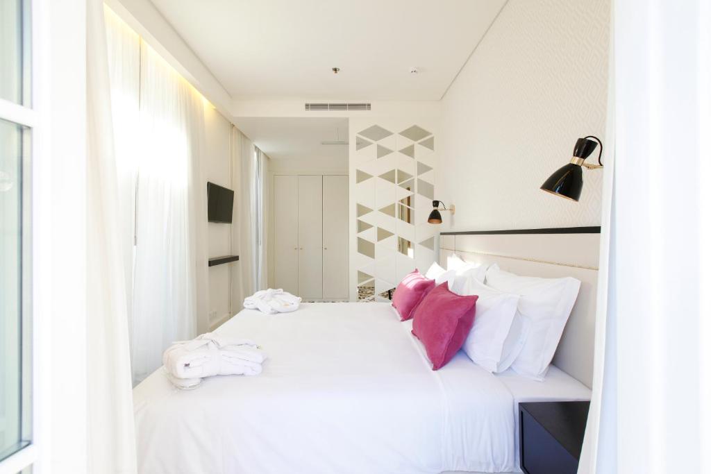 Двухместный (Улучшенный двухместный номер с 1 кроватью и видом на улицу) отеля Hotel Lis - Baixa, Лиссабон