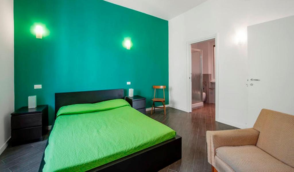 Двухместный (Двухместный номер с 1 кроватью и собственной ванной комнатой) отеля Bed & Puppets, Рим