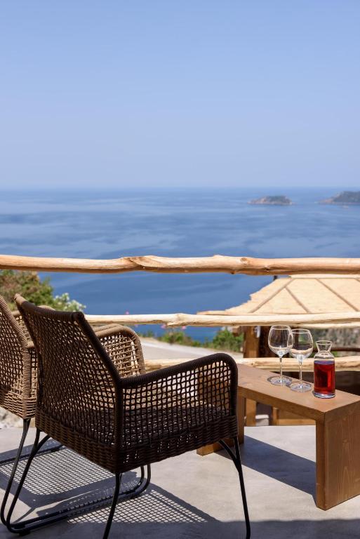 Сьюит (Улучшенный люкс с видом на море) отеля ALETRI new swim-up HOTEL, Алонисос