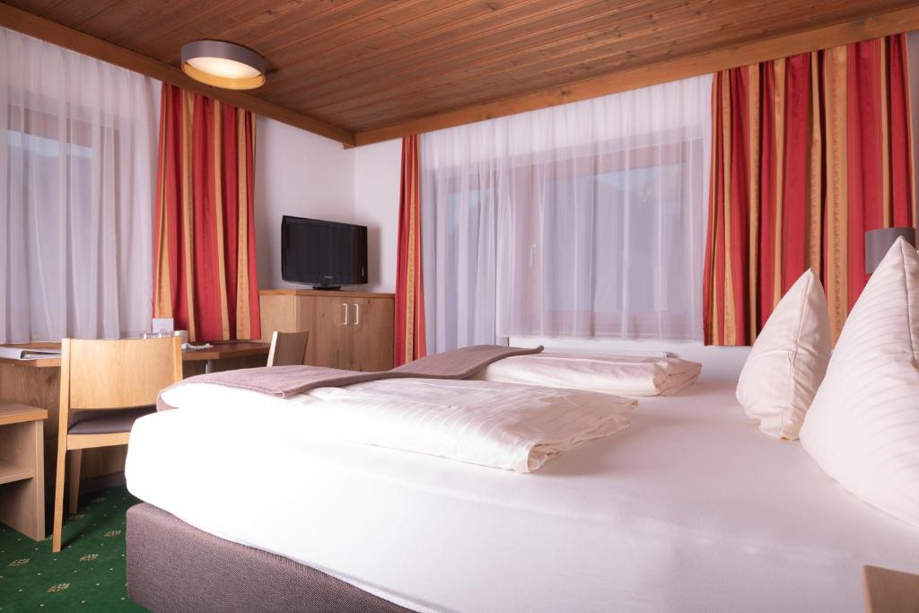 Двухместный (Стандартный двухместный номер с 1 кроватью) отеля Hotel Eckartauerhof, Майрхофен