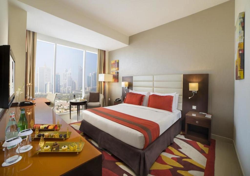 Двухместный (Стандартный номер с кроватью размера «king-size») отеля M Hotel Downtown by Millennium, Дубай