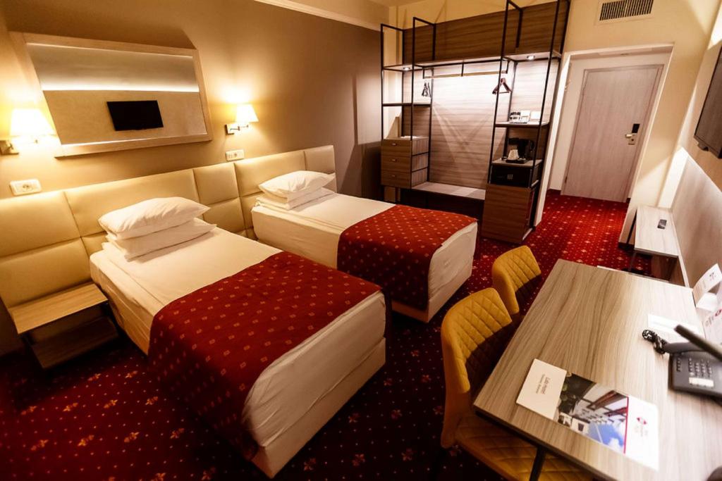 Двухместный (Двухместный номер с 2 отдельными кроватями) отеля Hotel Lido, Тимишоара