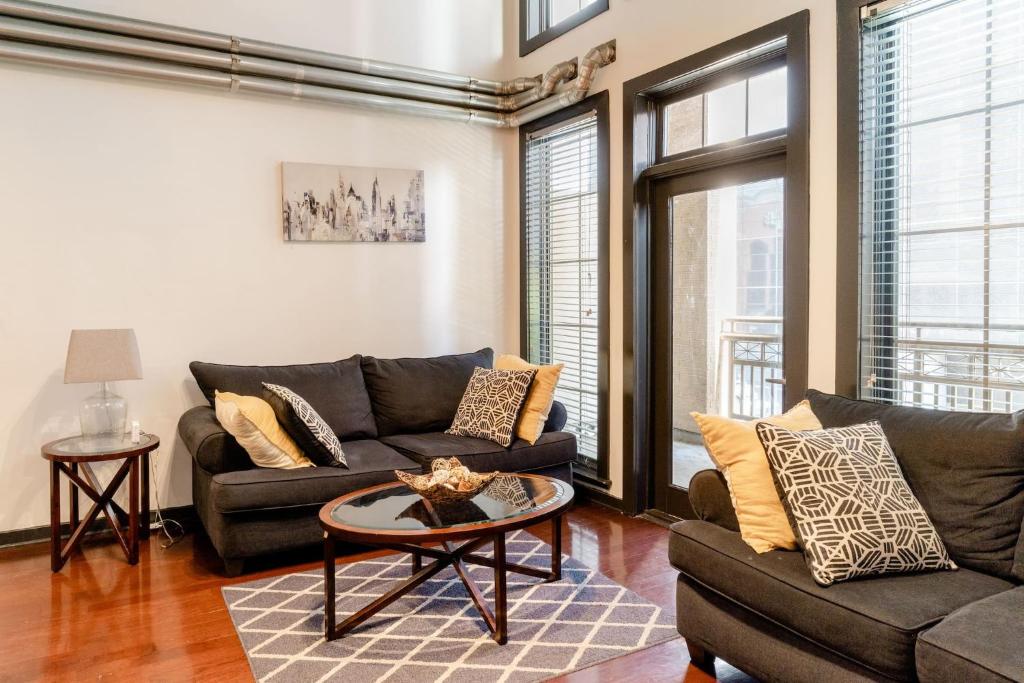 Cozy Atlantic Station Midtown Loft