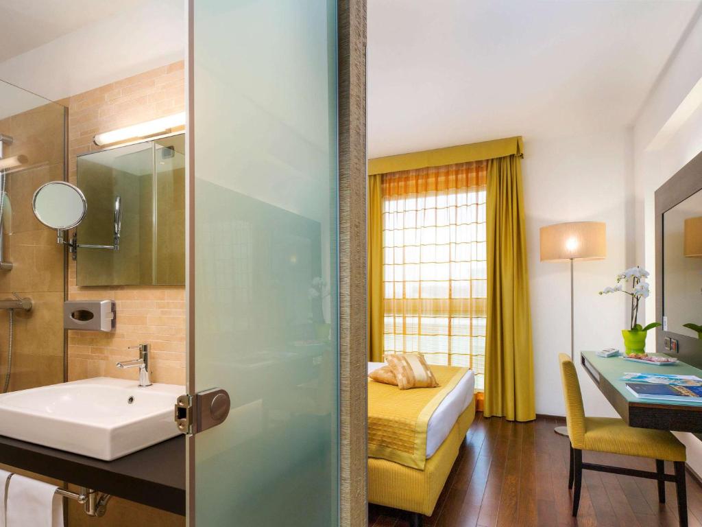 Двухместный (Стандартный двухместный номер с 2 отдельными кроватями) отеля Hotel Mercure Siracusa, Сиракузы
