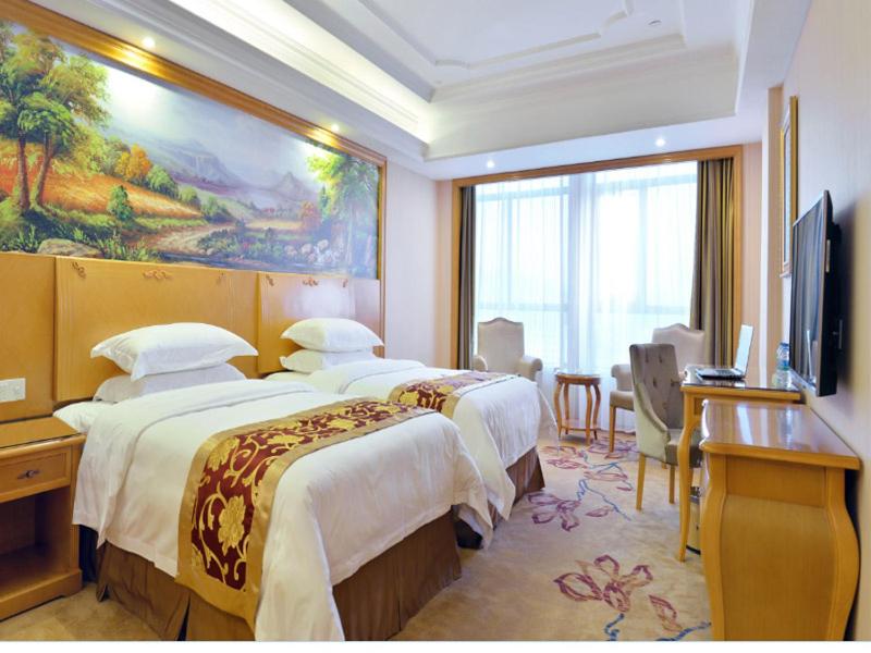 Отель Vienna International Hotel Meizhou Dingzi Bridge, Мэйчжоу