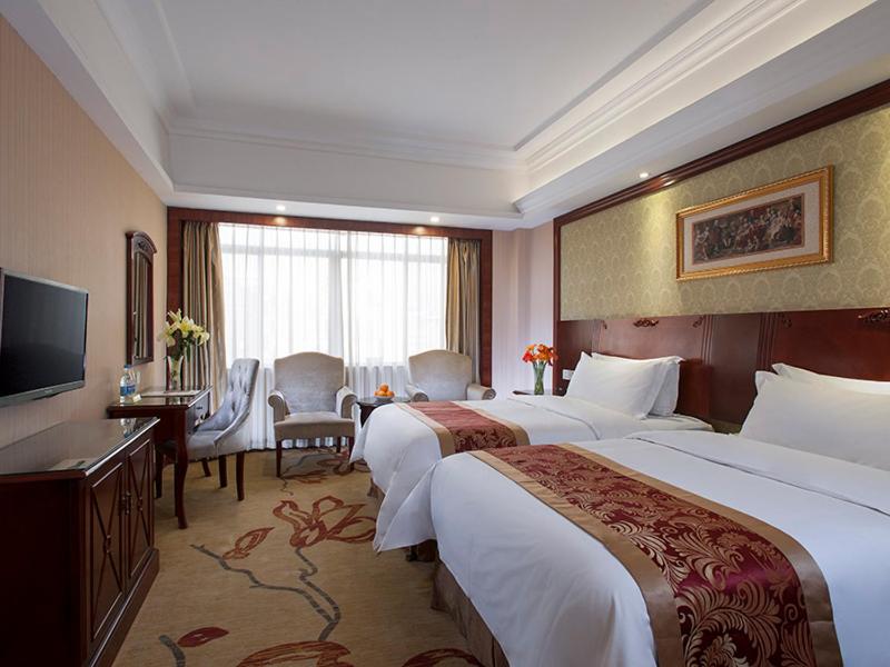 Отель Vienna Hotel Shaoguan Wujiang Kuangshan Park, Шаогуань