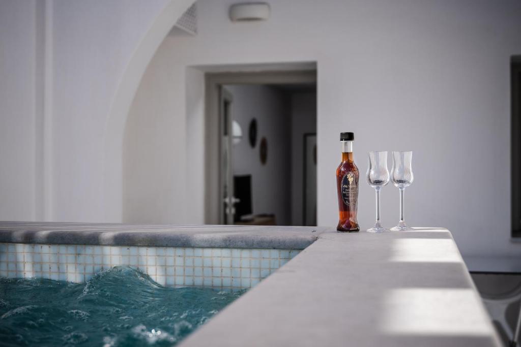 Сьюит (Люкс с гидромассажной ванной), Symphony Suites Santorini