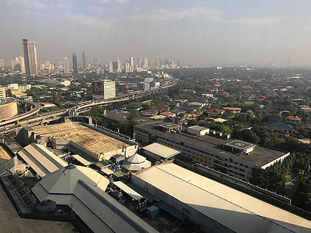 Двухместный (Представительский номер с кроватью размера «king-size»), Holiday Inn Manila Galleria