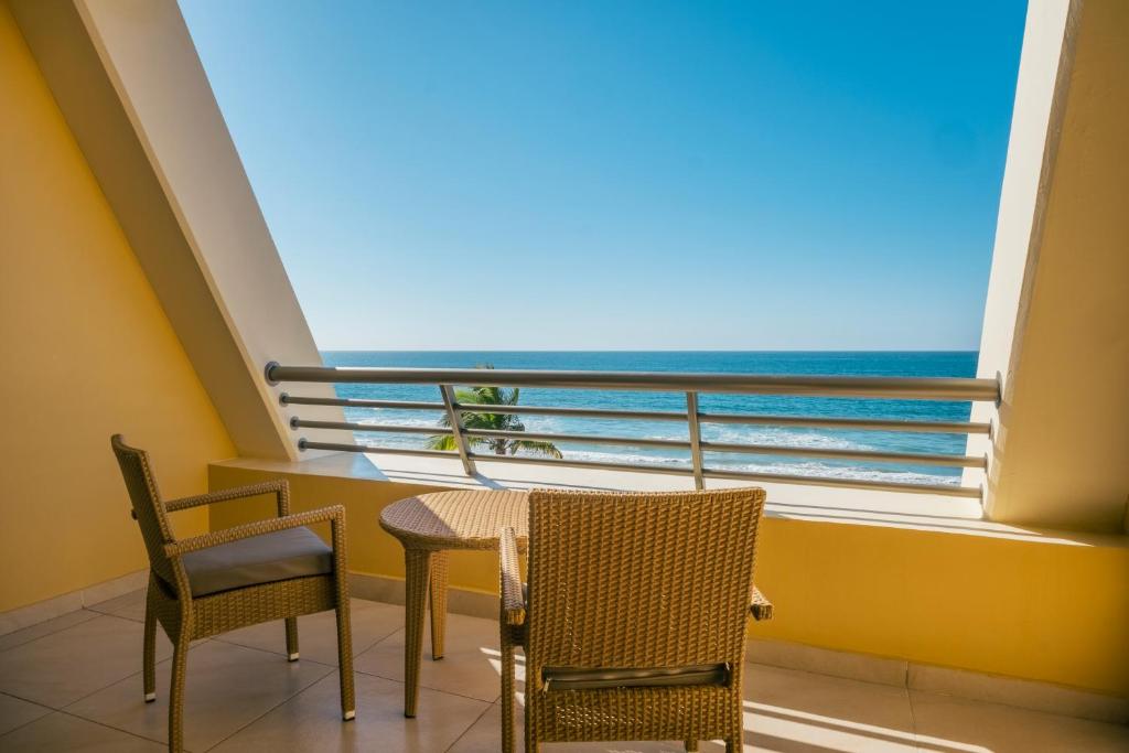 Сьюит (Полулюкс со стороны океана (для 2 взрослых)) курортного отеля Iberostar Playa Mita, Пунта-де-Мита