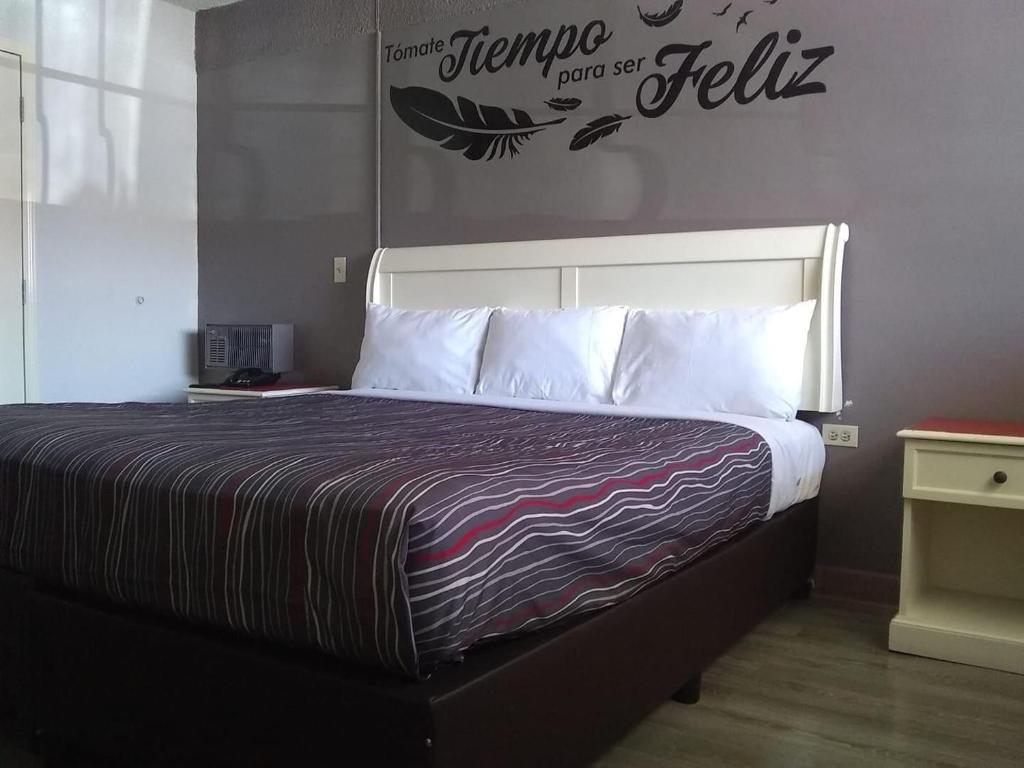 Двухместный (Одноместный номер «Комфорт») отеля Hotel Boulevard Mexicali, Мехикали
