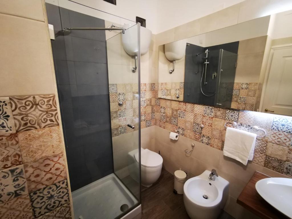 Апартаменты (Three-Bedroom Apartment - V. San Giovanni in Laterano 250), Bellezza Al Colosseo