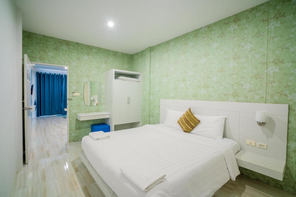 Двухместный (Двухместный номер Делюкс с 1 кроватью) отеля Paragon Hometel, Сураттхани