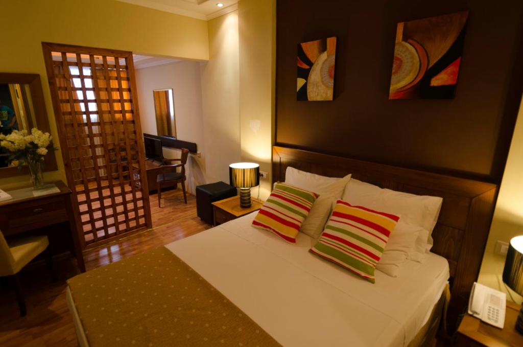 Двухместный (Улучшенный двухместный номер с 1 кроватью) отеля Lydia Hotel, Родос