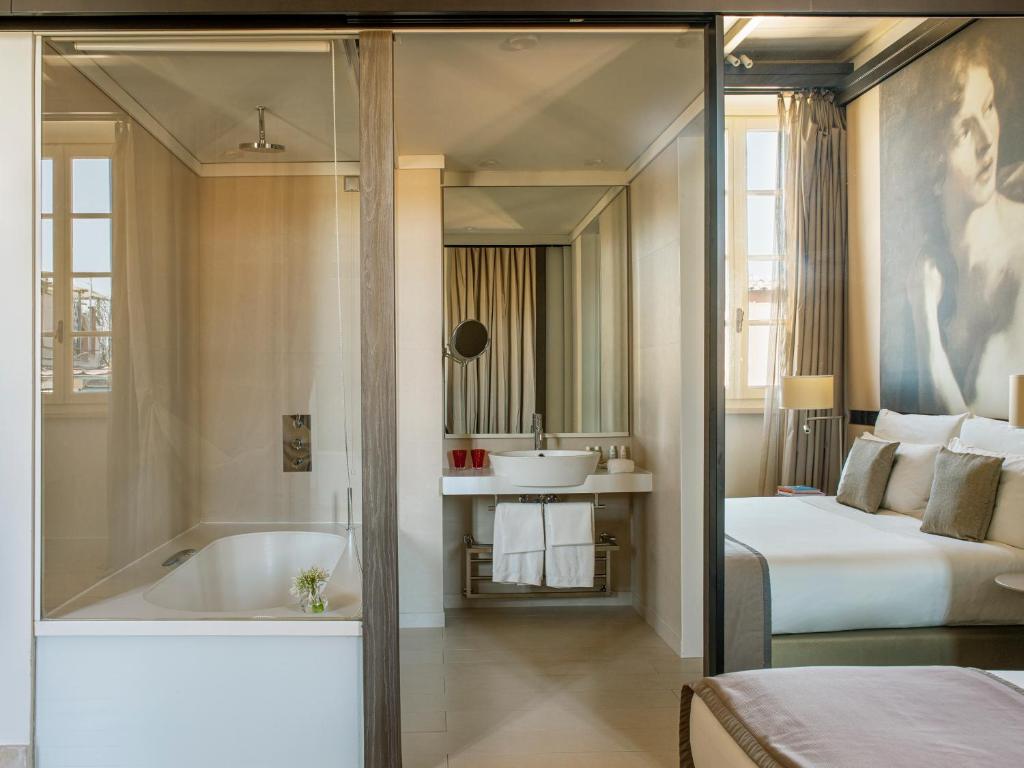 Трехместный (Трехместный номер «Премиум») отеля Gran Melia Rome – The Leading Hotels of the World, Рим