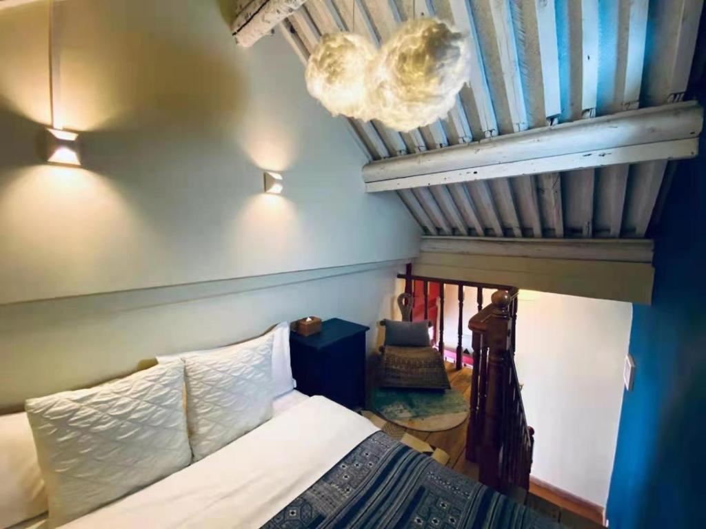 Трехместный (Loft Deluxe Triple Room), Yue Xuan Courtyard Garden International Youth Hostel