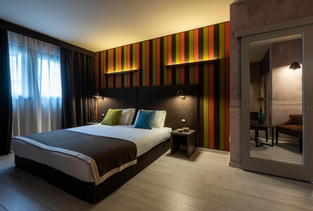 Двухместный (Двухместный номер Делюкс с 1 кроватью или 2 отдельными кроватями) отеля Fifty House, Милан