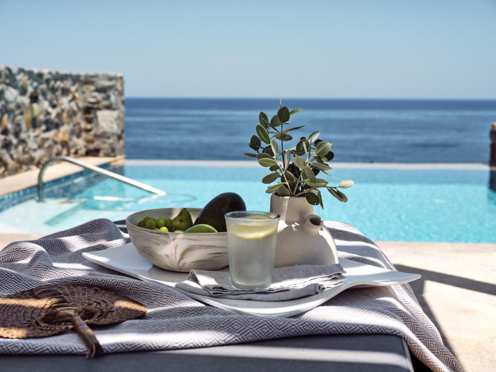 Вилла (Роскошная вилла с собственным бассейном, рядом с морем) курортного отеля Sensimar Royal Blue Resort & Spa, Панормос (Ретимнон)