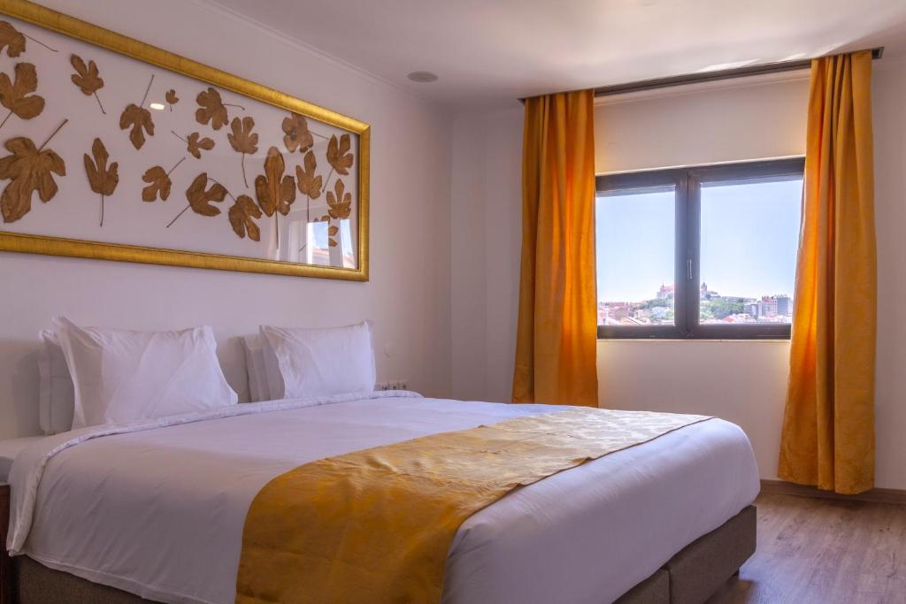 Двухместный (Улучшенный номер с кроватью размера «king-size») отеля Hotel A.S. Lisboa, Лиссабон