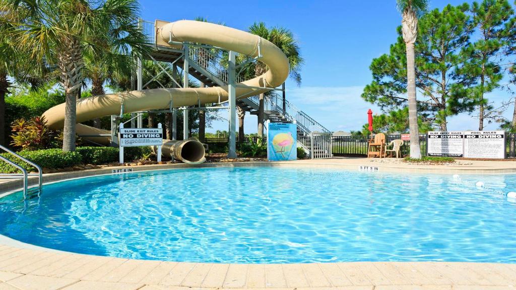 Апартаменты (Апартаменты), Bright 5BR villa private pool SPA 2 miles to Disney