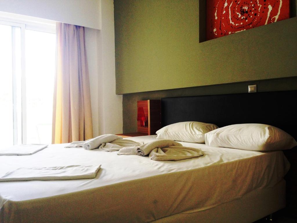 Двухместный (Стандартный двухместный номер с 1 кроватью, вид на гору или сад) отеля Delfinia Resort, Колимбия