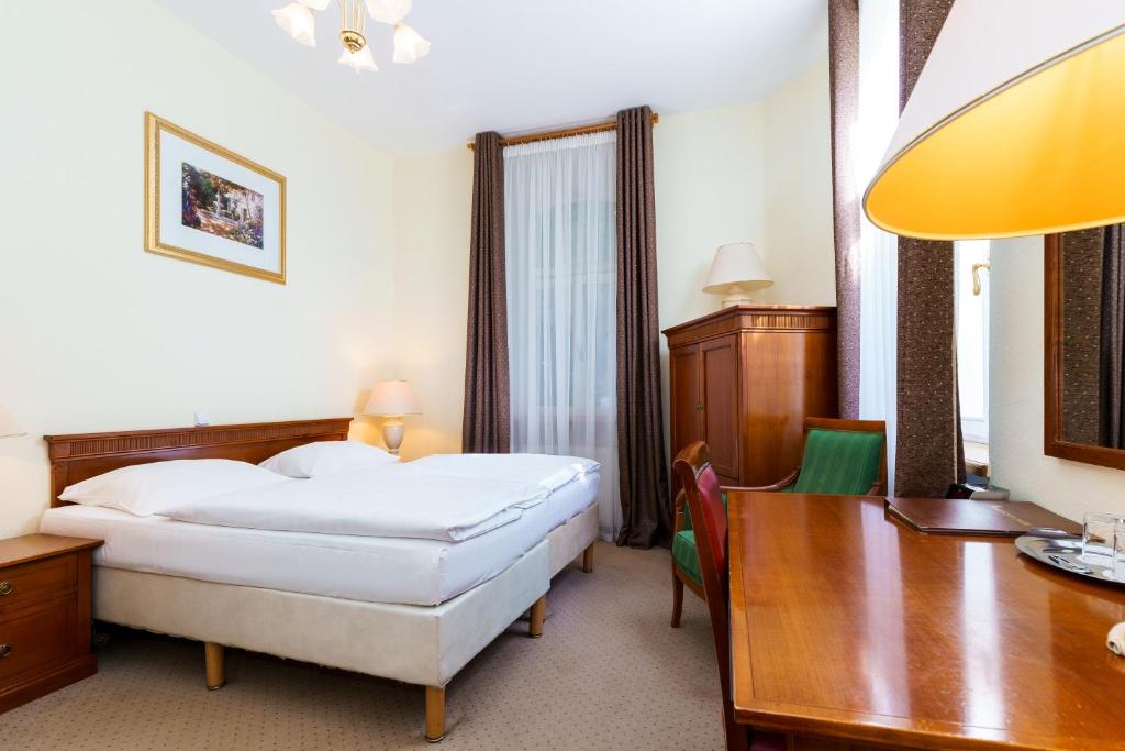 Двухместный (Двухместный номер с 1 кроватью или 2 отдельными кроватями) отеля Anglicky Dvur, Карловы Вары