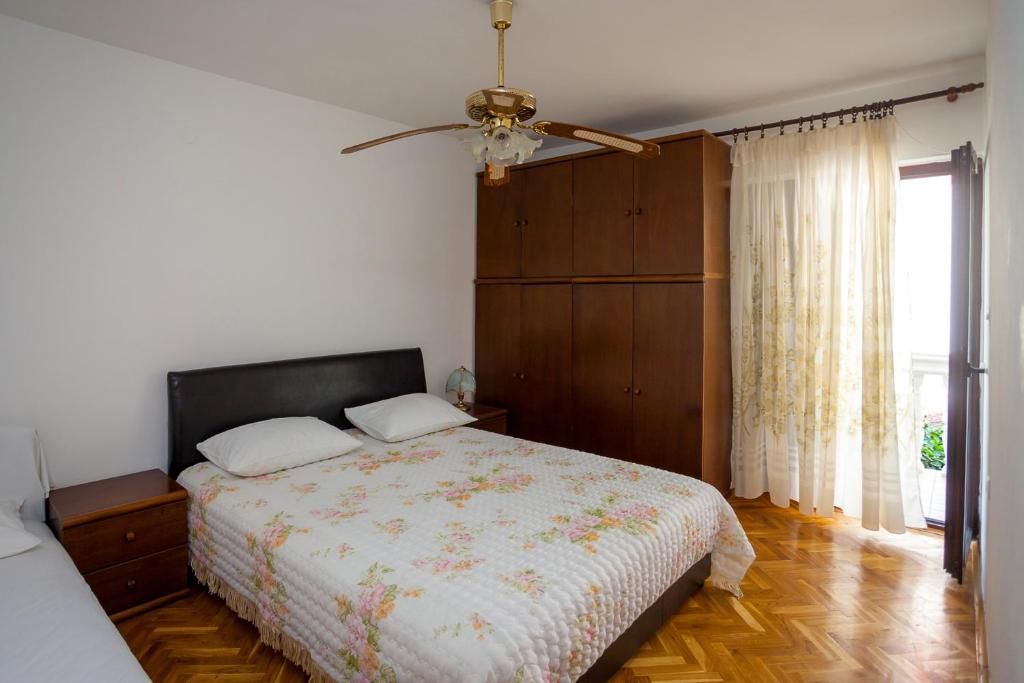 Апартаменты (Апартаменты с 2 спальнями и террасой (для 6 взрослых)) апартамента Apartments Ratković, Тиват