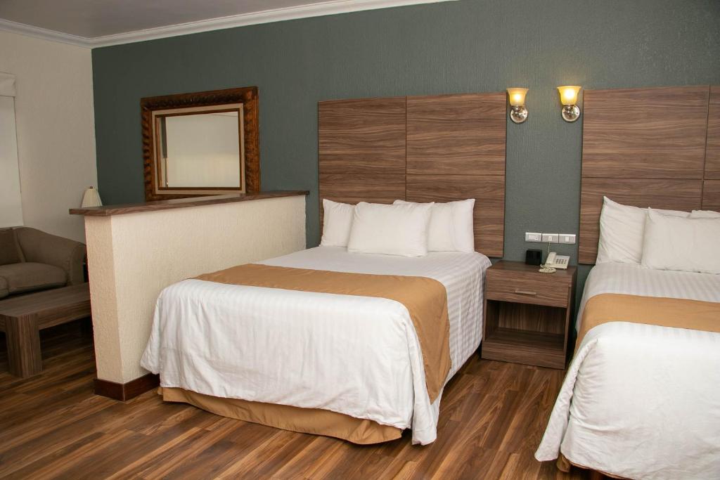 Сьюит (Suite with Two Double Beds and Kitchenette- Non-Smoking) отеля Best Western Cumbres Inn Cd. Cuauhtemoc, Куаутемок