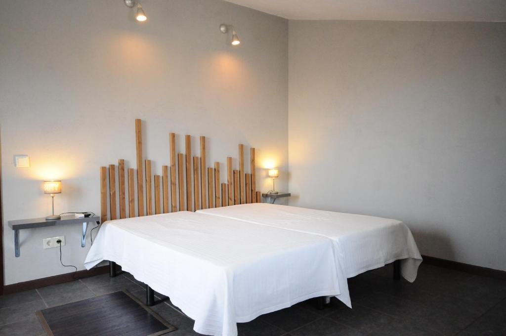 Трехместный (Трехместный номер с собственной ванной комнатой), Lost & Found Hostel