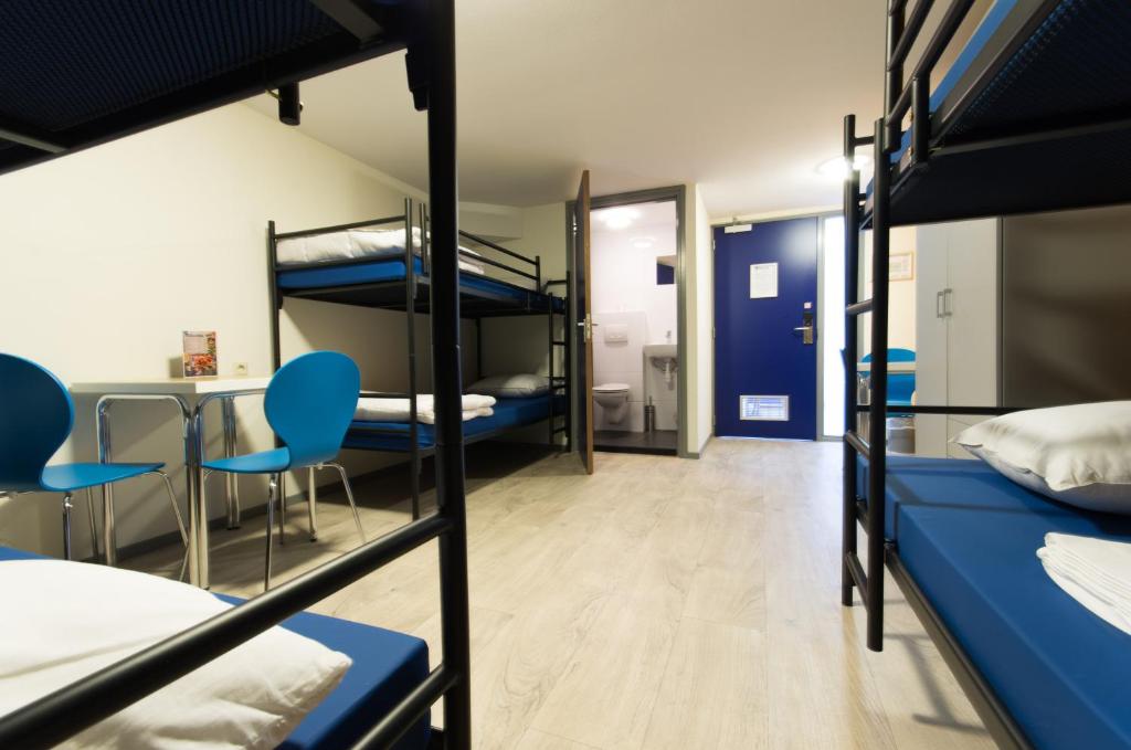 Номер (Кровать в общем 6-местном номере для мужчин и женщин) хостела Kings Inn City Hostel & Hotel Alkmaar, Амстердам