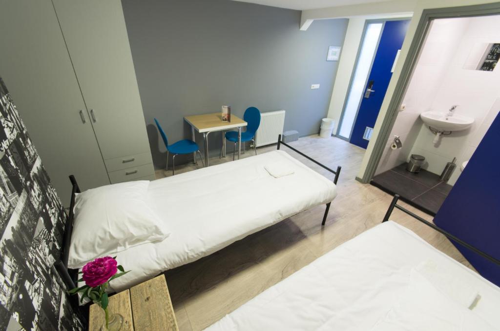 Двухместный (Двухместный номер с 2 отдельными кроватями - В здании хостела) хостела Kings Inn City Hostel & Hotel Alkmaar, Амстердам