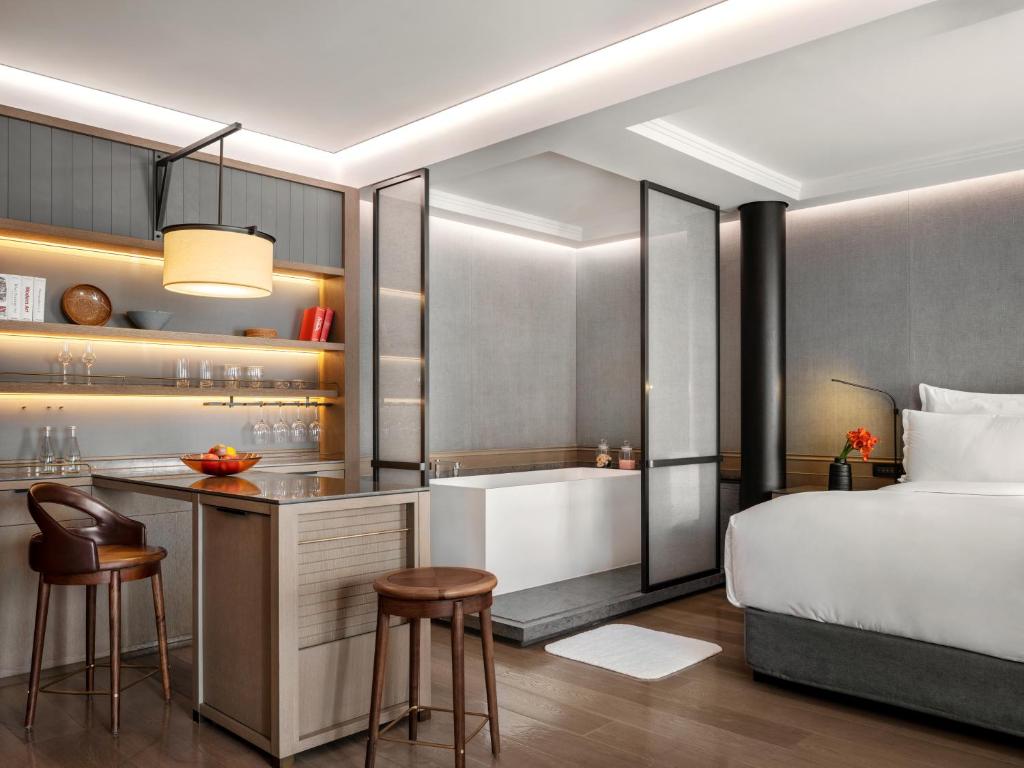 Двухместный (CHAO Signature inclusive Mini Bar and 24 hours stay), CHAO Sanlitun Beijing