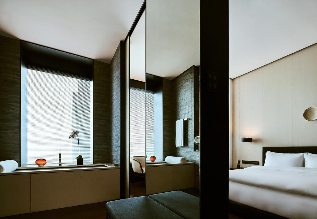 Двухместный (Двухместный номер Делюкс с 2 отдельными кроватями - Для некурящих) отеля The Puli Hotel And Spa, Шанхай