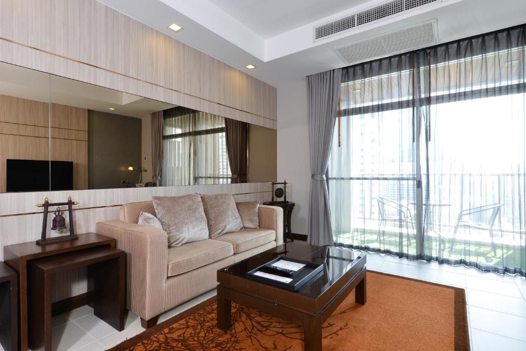 Сьюит (Представительский люкс) отеля Grand Asoke Residence Sukhumvit, Бангкок