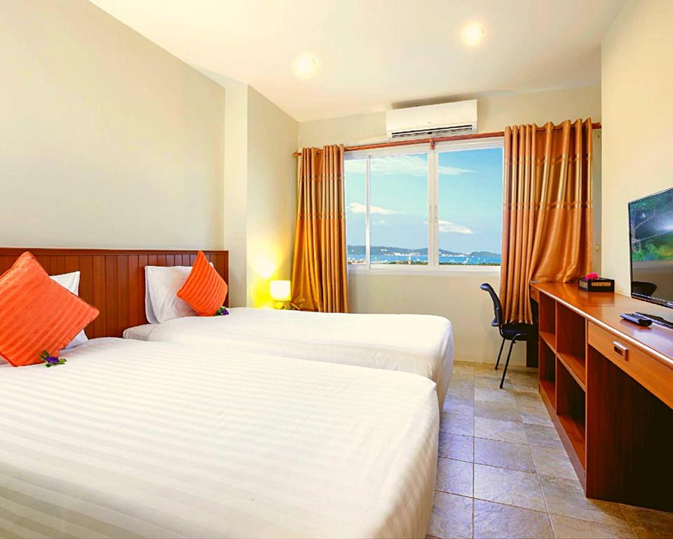 Двухместный (Стандартный двухместный номер с 1 кроватью или 2 отдельными кроватями) курортного отеля The View Rawada Resort & Spa, Пхукет