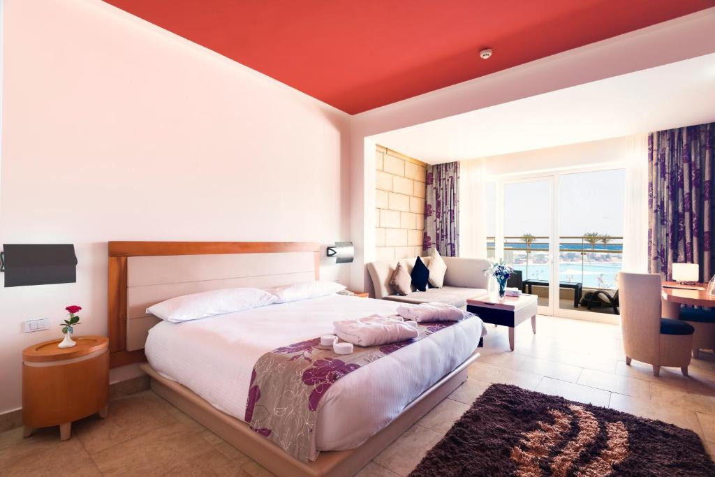 Двухместный (Улучшенный номер, рядом с морем) курортного отеля Barceló Tiran Sharm Resort, Шарм-эль-Шейх