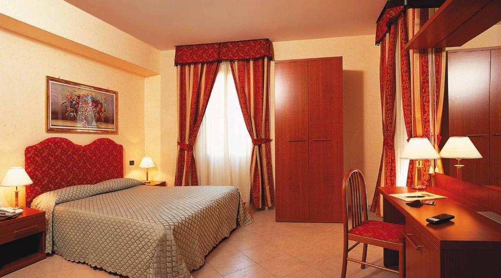 Двухместный (Двухместный номер с 1 кроватью) отеля Hotel Stromboli, Рим