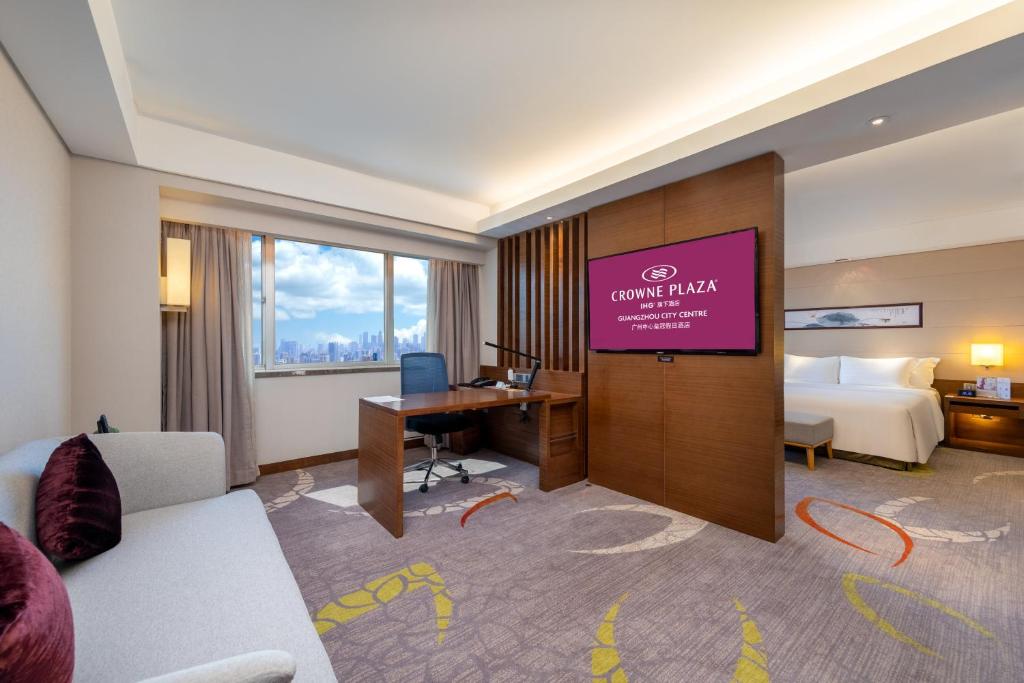 Двухместный (1 King Standard City View loung Access), Crowne Plaza Guangzhou City Centre