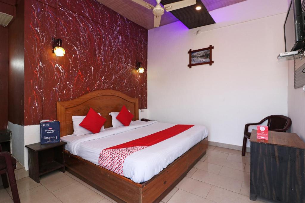 Двухместный (Бюджетный двухместный номер с 1 кроватью) отеля Castle Inn with sea view, Мумбай
