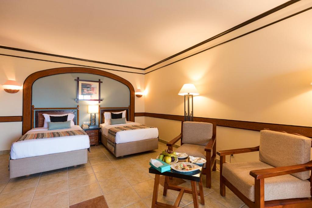 Семейный (Семейный номер с двухъярусной кроватью) курортного отеля Melton Tiran Resort (ex. Tiran Island), Шарм-эль-Шейх