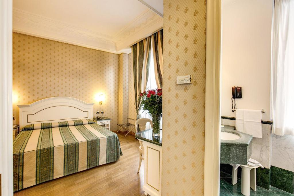 Одноместный (Одноместный номер Делюкс), Hotel La Lumiere Di Piazza Di Spagna