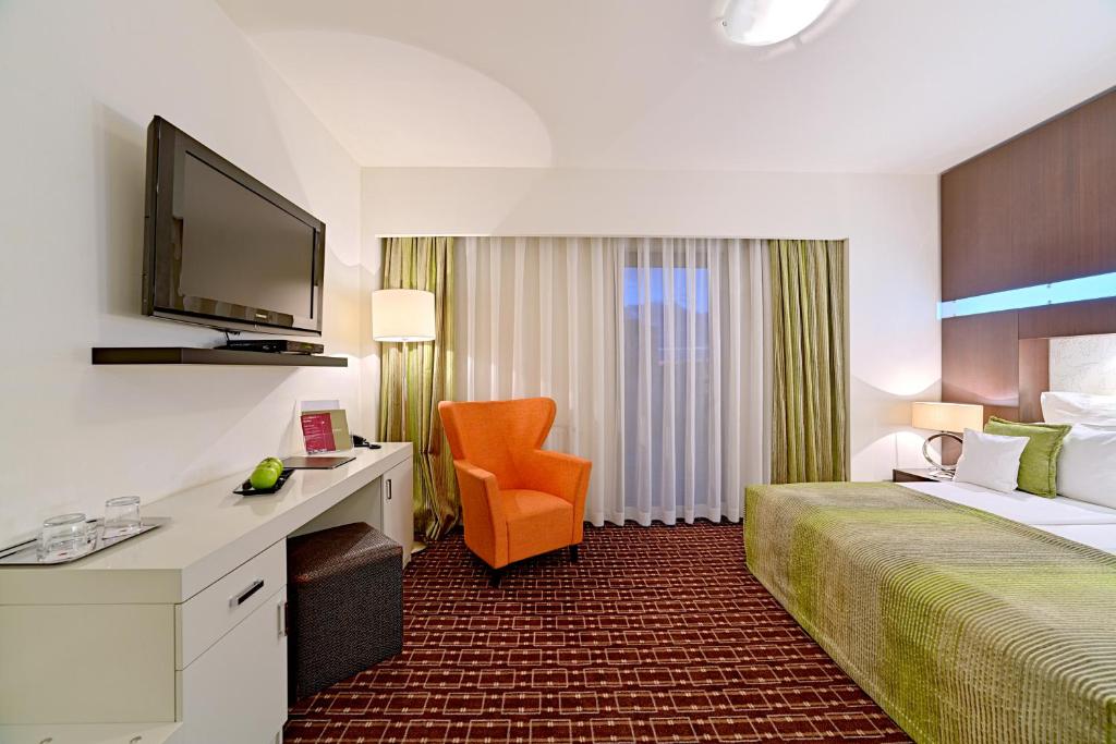 Двухместный (Представительский двухместный номер с 1 кроватью) отеля Hotel Cubix, Брашов