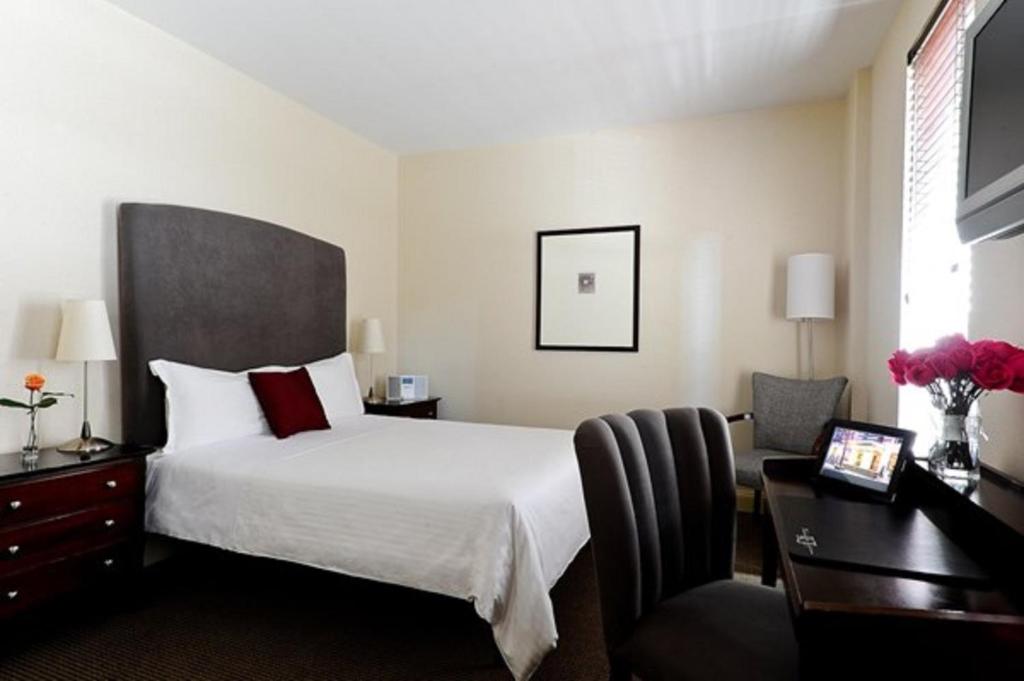 Двухместный (Номер-студио Делюкс с 1 кроватью размера «queen-size»), Washington Jefferson at Times Square