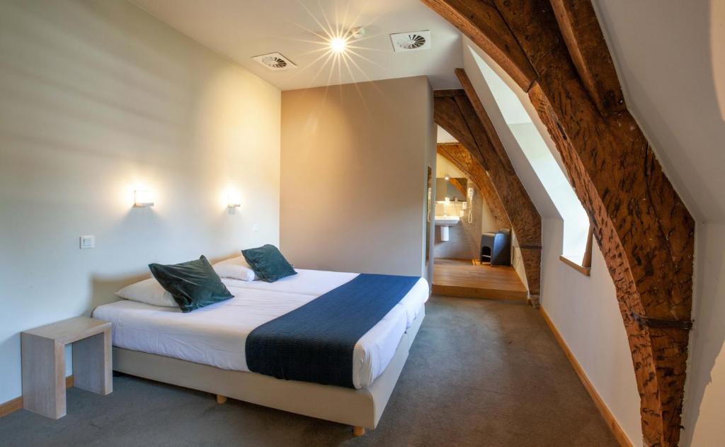 Двухместный (Двухместный номер с 1 кроватью или 2 отдельными кроватями) отеля Hotel The Lodge Heverlee, Левен